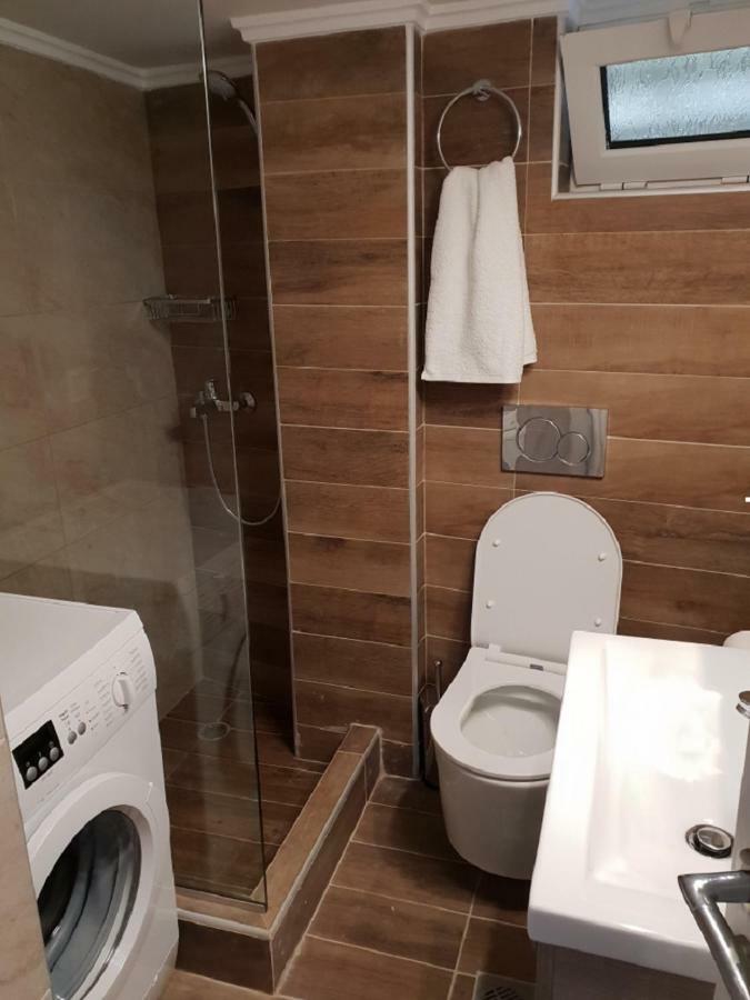 Alimos Studio Beach Apartment Athena Bagian luar foto