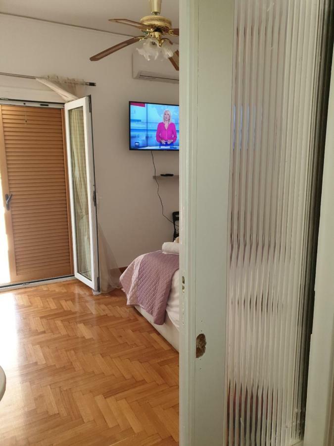 Alimos Studio Beach Apartment Athena Bagian luar foto